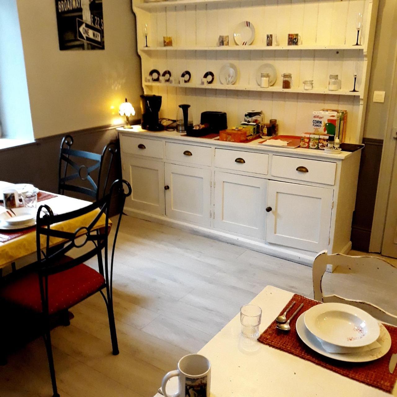 Le Puy Robin Bed and Breakfast La Souterraine Exteriör bild